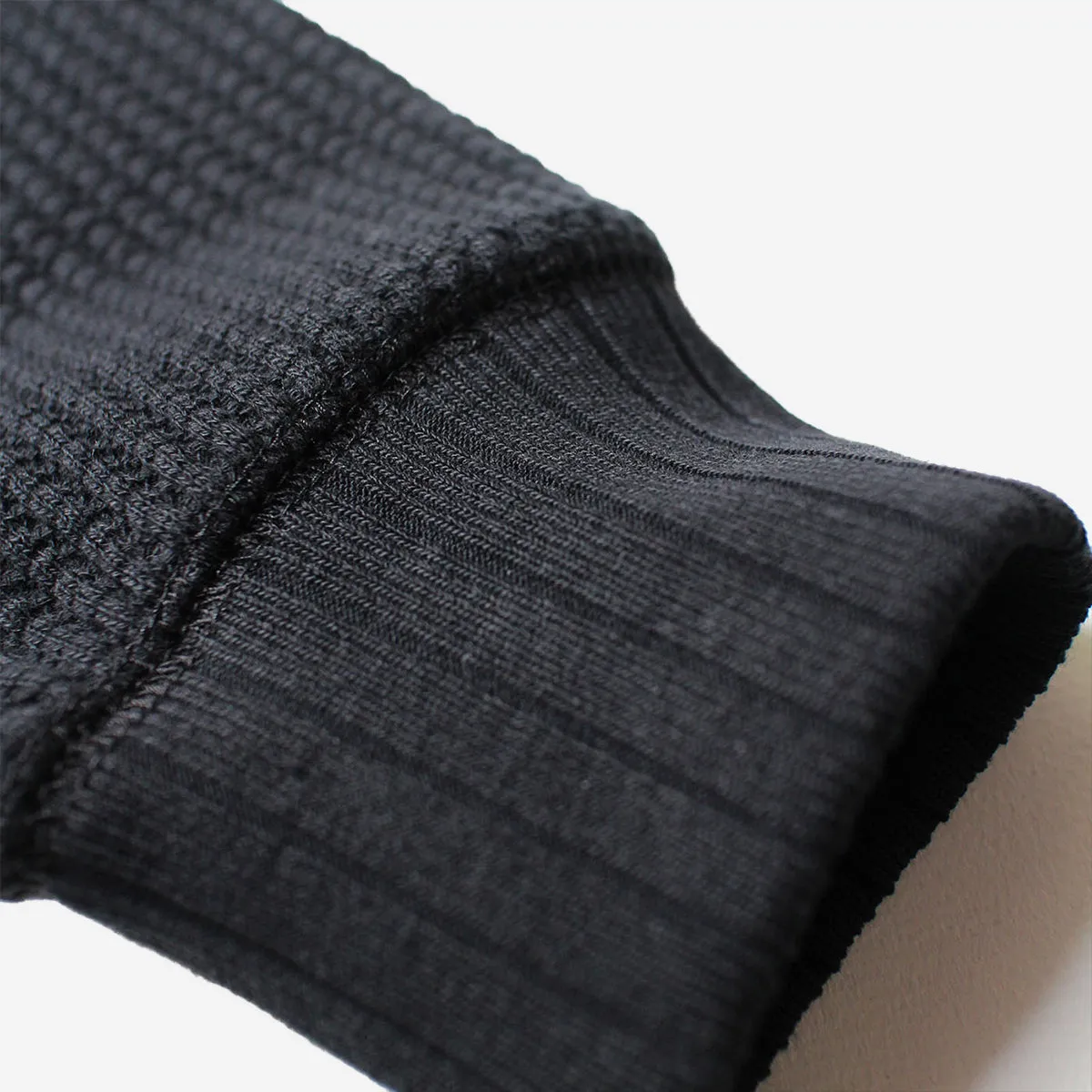 Big Waffle Mid-Neck Sweater - Black