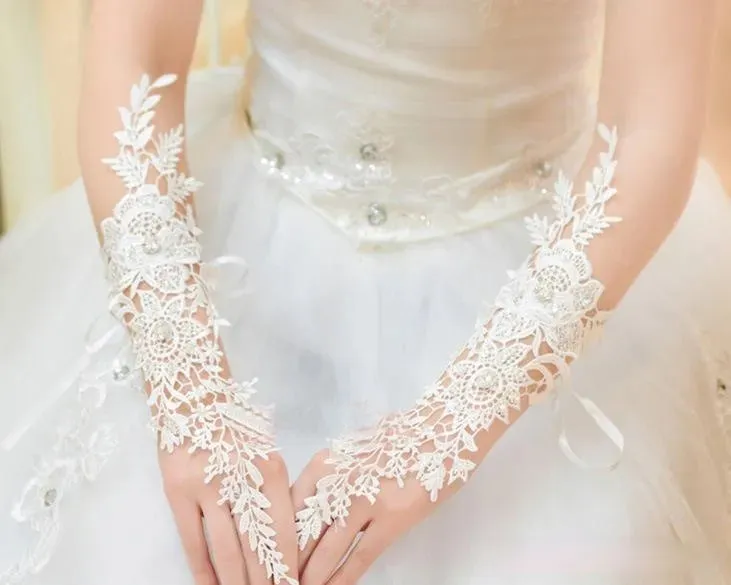 Boho Lace Applique Rhinestone Detailed Fingerless Wedding Gloves