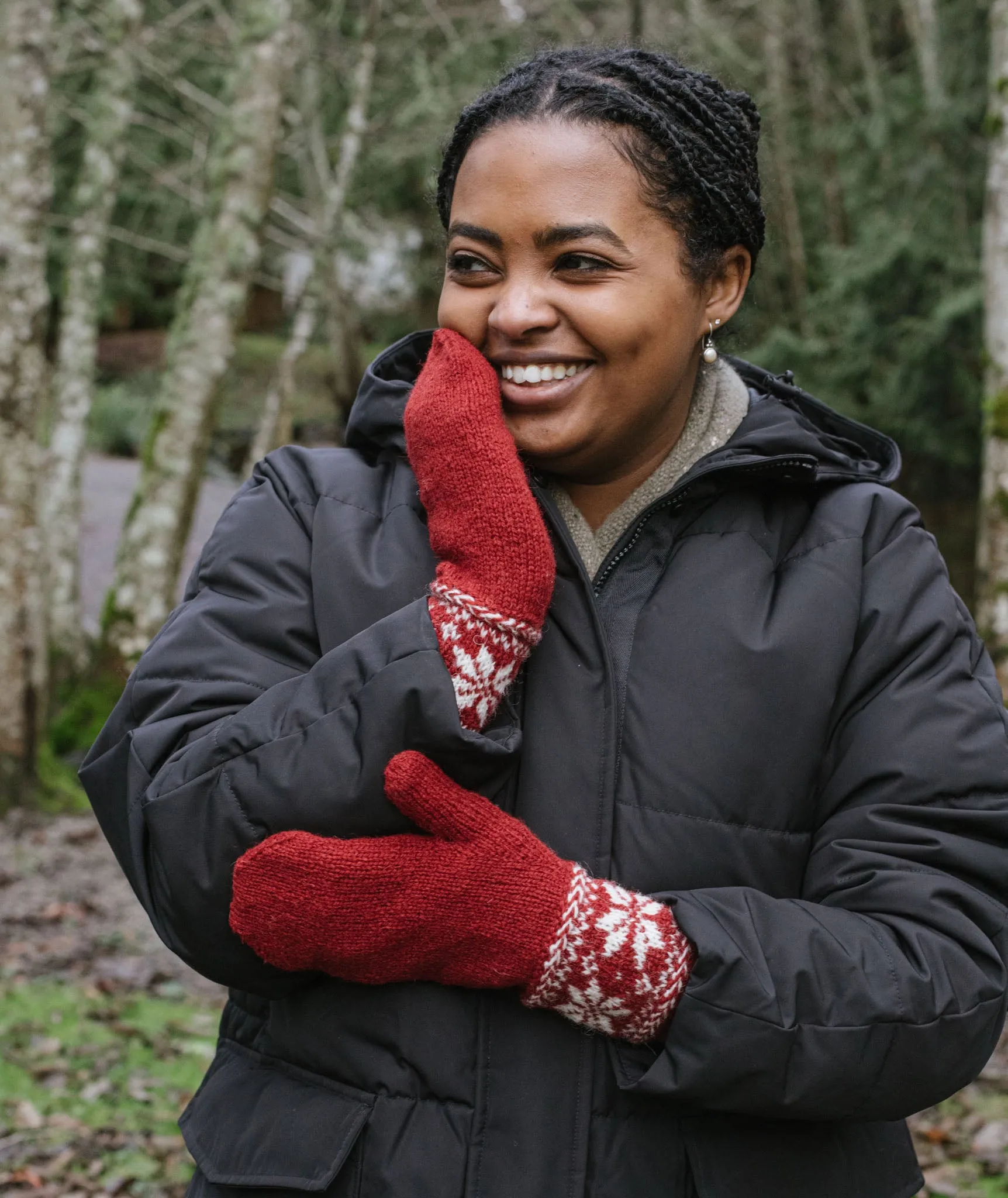 Colorwork Mittens Using Jamieson's Shetland Spindrift