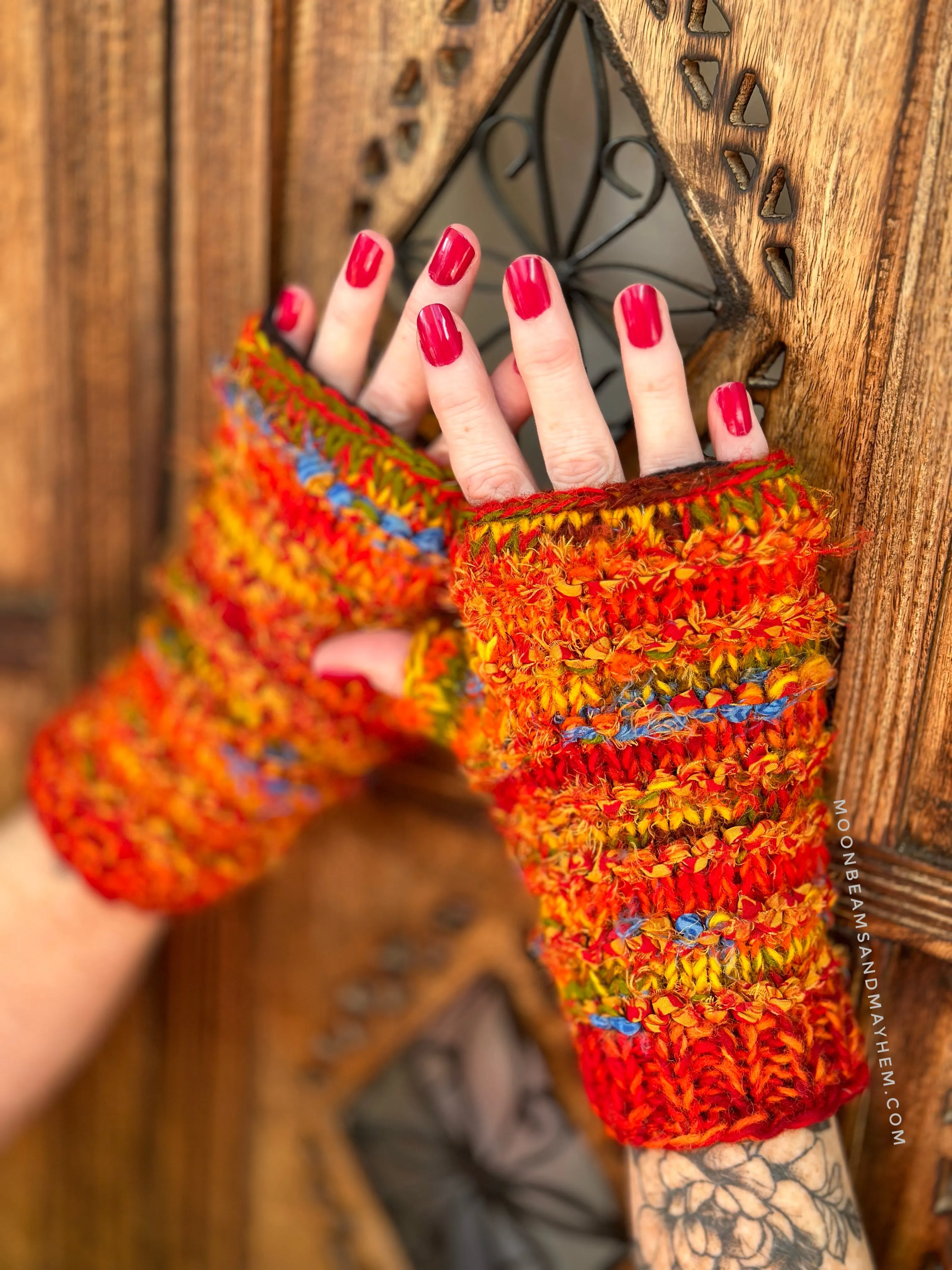 FINGERLESS SNUGGLE GLOVES / MITTENS