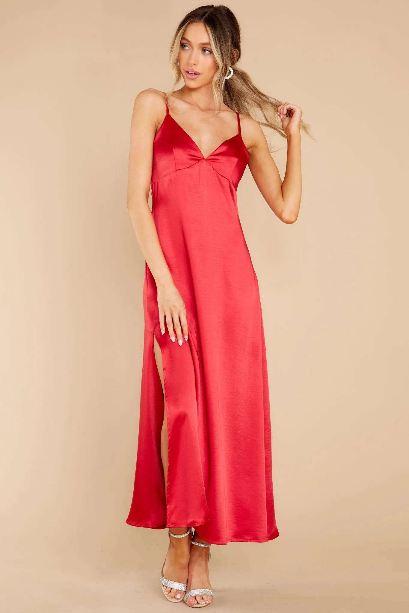 Flirty Gaze Red Midi Dress