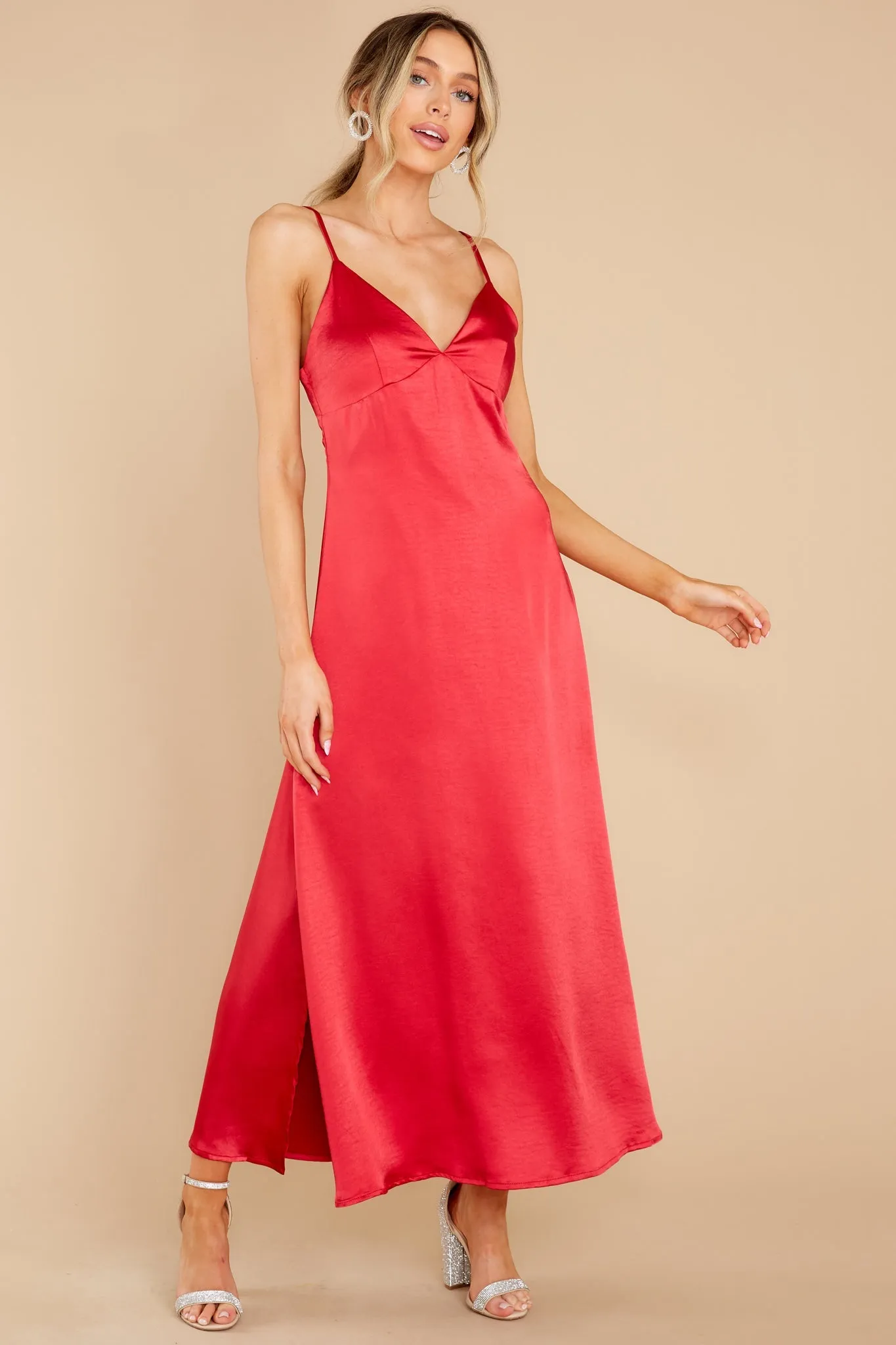 Flirty Gaze Red Midi Dress