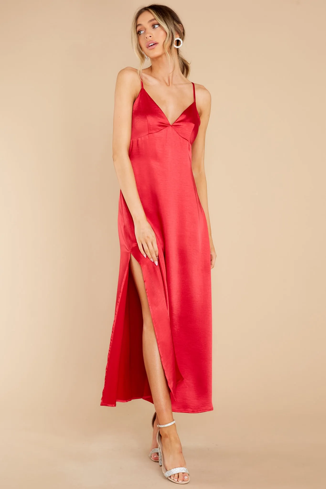 Flirty Gaze Red Midi Dress