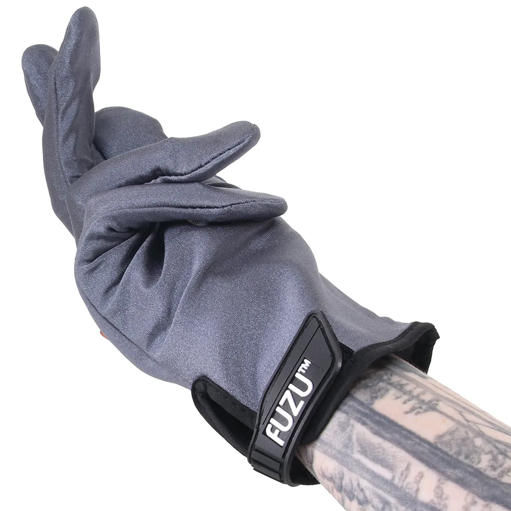 Fuzu Vibrating Large Massage Gloves in Grey