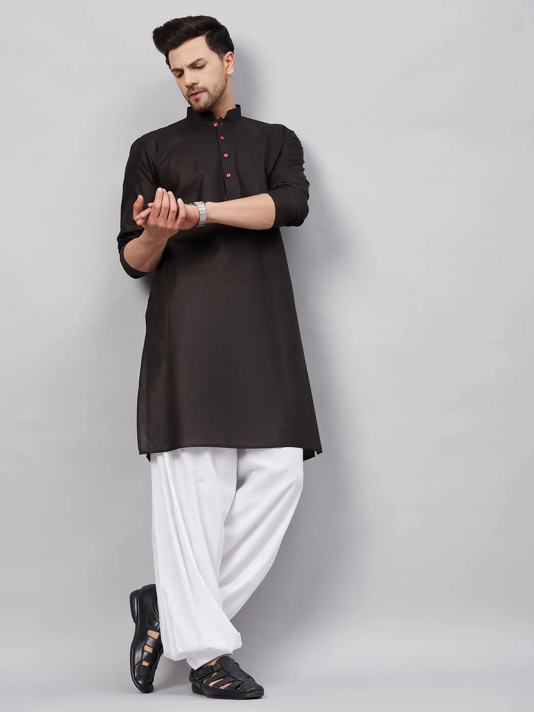 Jashvi Men's Black Kurta And White Patiala Set