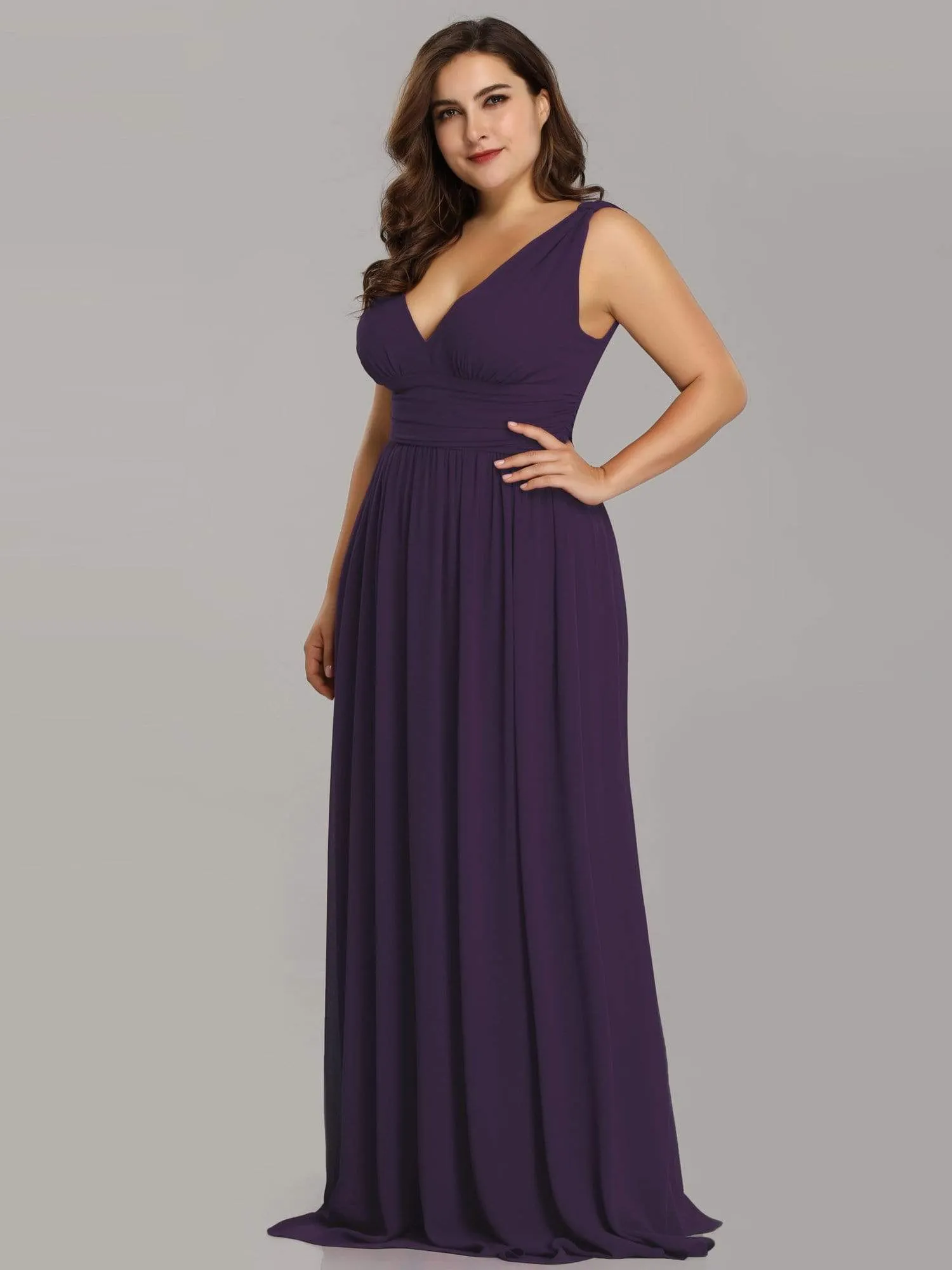 Plus Size Sleeveless V-Neck Semi-Formal Chiffon Bridesmaid Dress