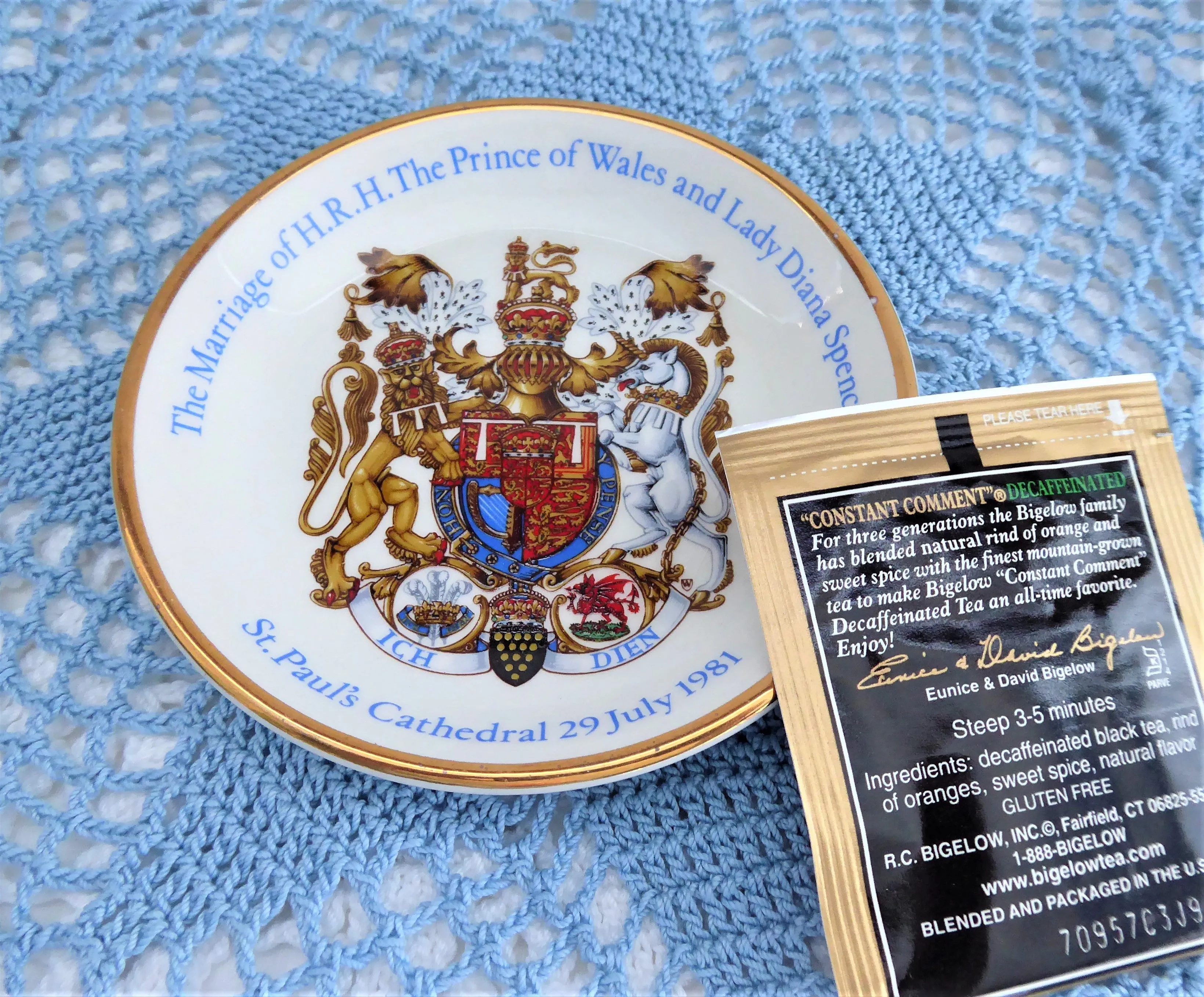 Small Plate Charles Diana Royal Wedding 1981 Coat Of Arms Bone China