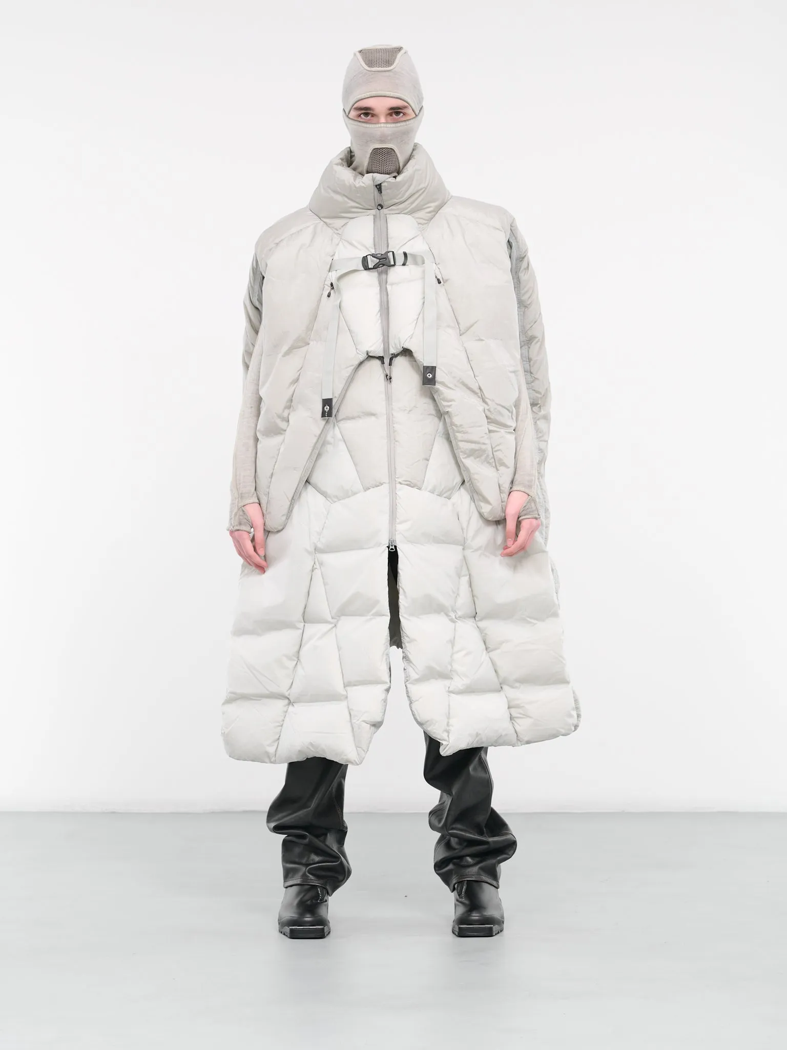 'Soda' Arctic Apex Exfor Cloak (IM08023-1-FD-LIGHT-GREY)