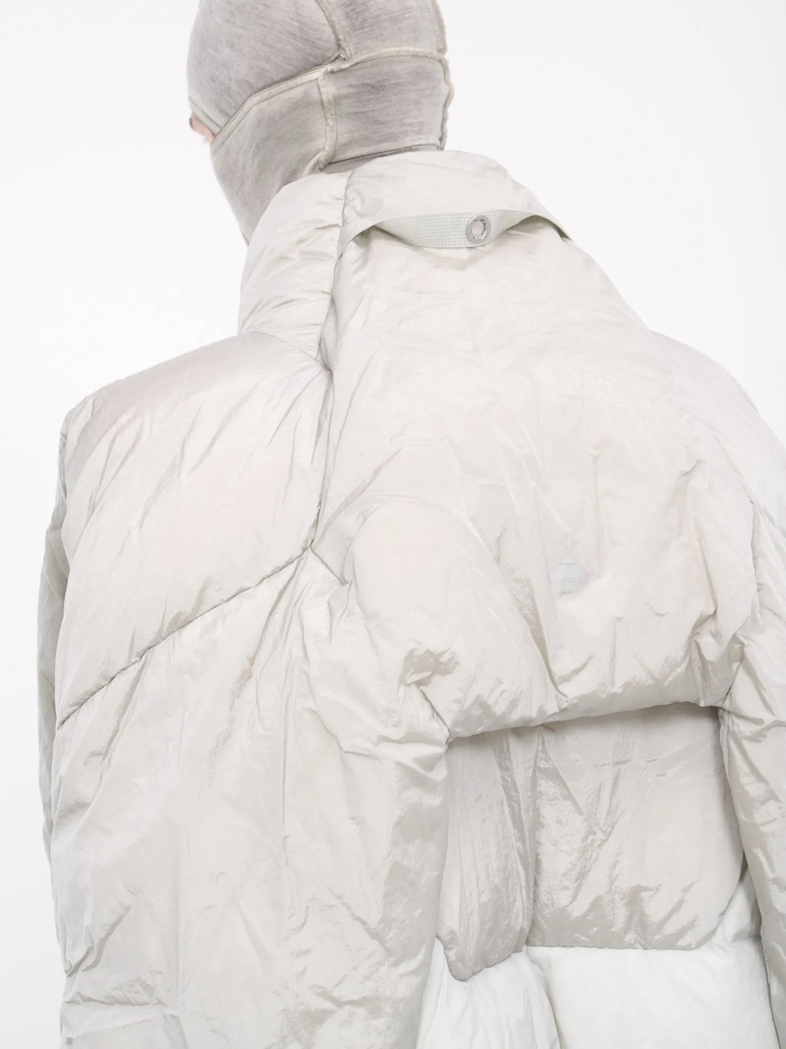 'Soda' Arctic Apex Exfor Cloak (IM08023-1-FD-LIGHT-GREY)